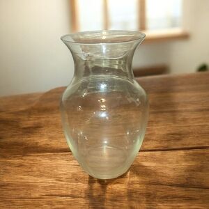 Classic Transparent Glass Vase